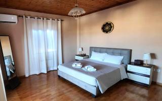 Seascape Elegant Apartment - 3