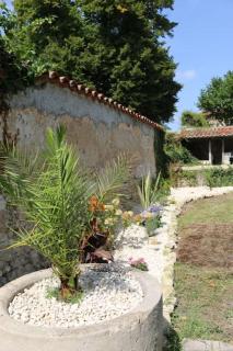 As seen on A New Life in The Sun - Beautiful 3 bedroom cottage with shared pool - Montboyer - 1