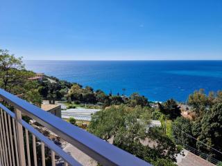La finestra sul golfo - Ospedaletti - 9