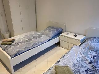 Möbilierte 2-Zimmerwohnung mit geräumiger Wohnküche - Ludwigshafen am Rhein - 1