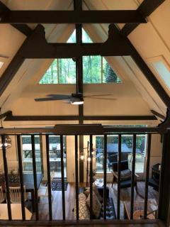 Cozy Cottage w Hot Tub, 5 min walk to Main St - Highlands - 5