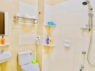 JB-Bukit Indah 8-15pax Spacious Home! 5min to Aeon - 6