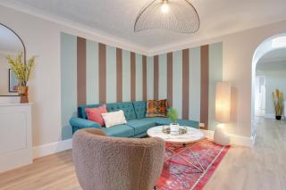 Ann’s Place - 2 Bed House Central Romford - Free Parking & Garden - Romford - 0