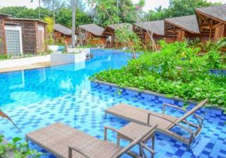 Private Lagoon House 7 BR in The Beach Front CYN - Gili Islands - 3