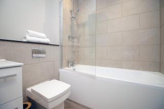 2BR Cozy & Comfy Home in Cardiff Bay - Casablanca 3 - 1