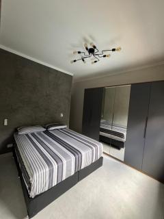 Casa Aconchegante Com Piscina e Área Gourmet - 4