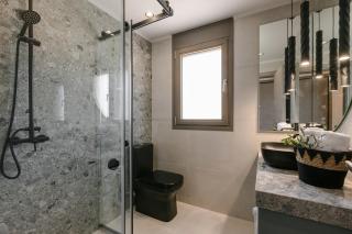 APARKTION THE ZEPHYRUS STUDIO - 1