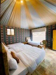 Romantic Moment Rum CAMP - 2