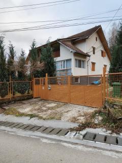 Casa dintre Meri - Poiana Mărului - 0