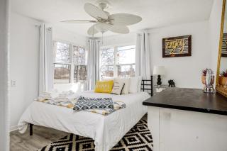 Elk Rapids Bungalow Garden Firepit AC - 7