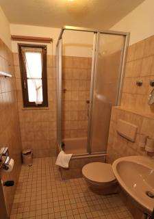 Apartment 06 - Ferienresidenz Roseneck, 2 Schlafzimmer, mit Schwimmbad in Todtnauberg bei Feldberg - Todtnauberg - 3