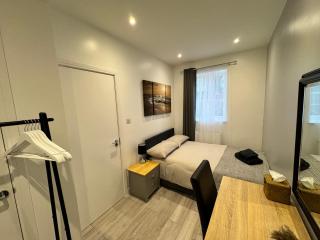 Cosy Budget Room - Beckenham - 9