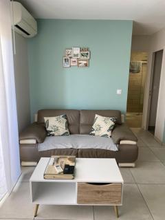 Appartement calme, climatisé 3min à pied de la mer - 1