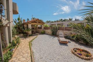 Chic Villa Eleni w BBQ, 3min walk to the sea - Gournes - 4
