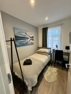Gorgeous Budget Room - Beckenham - 9