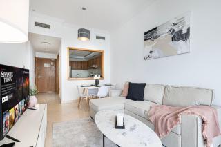 Luxury 1BR at Dubai Marina: Stunning Marina Views, Pool & Gym - Dubái - 4