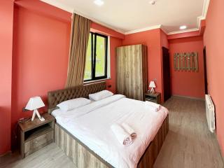 Khidikari Hotel - Ambrolauri - 1