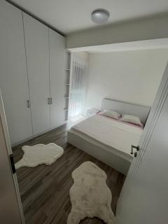 Rion’s white Apartment - Pristina - 1