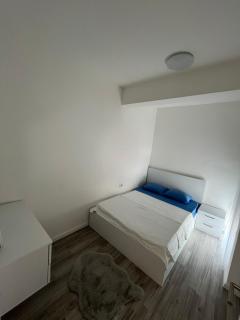 Rion’s white Apartment - Pristina - 2