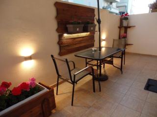 Ellis home with private entrance and nice veranda - La Canée - 0