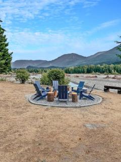 The River House- Riverfront Cabin-hot tub, gazebo! - Packwood - 6