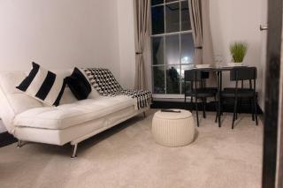 1 bedroom apartment - The Onyx - Cheltenham - 8