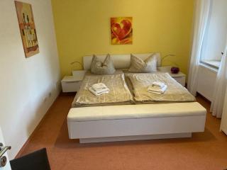 Landhaus Böhmer, Ferienwohnung Papststein - 1