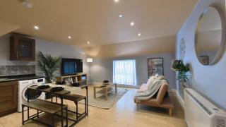 Chic Central Birmingham Jewellery Quarter Apartment With Free Wifi, Parking and Keyless Access, 4 beds - Birmingham - 0