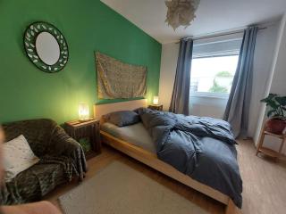 Schöne helle Wohnung mit Whirlpoolbadewanne - Graz - 4