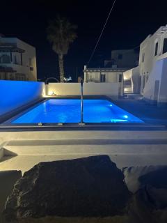 The Coast Suites - Tourlos - 8