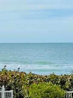 "Dunes" Gulf-View Historic Beachside Cottage - 2
