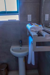 Serene Stay Guesthouse - 2