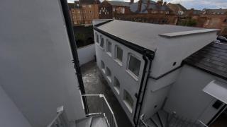 Spacious Central Duplex Apartment with 2 Bathrooms with Free Wi-Fi, Parking and Keyless Access, Sleeps up to 9 - Perfect for Groups - Birmingham - 6