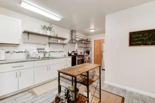 Perla D'Italia -1BR- FREE Driveway Parking -1 Car - San Diego - 1