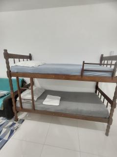 Novo, Com Ar Condicionado, Internet, Lavanderia e Garagem, 10 min do centro, 15 min das Praias - Paranaguá - 1