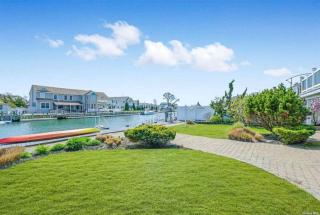 Waterfront Escape - 5