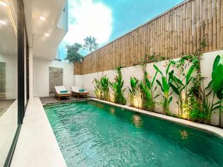 Villa Prada II 3BR Villa Near to Beach in Seminyak - Seminyak - 9