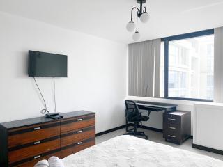 Penthouse en piso alto con vista al río, Guayaquil + PARQUEO - 1