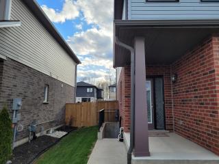 All-Inclusive Basement Unit - 1