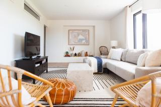 Old Milford - Modern Home 5 Minutes from Picton - 1