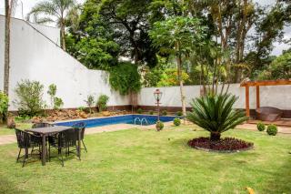 Linda Casa reformada de 4 Suítes no bairro Morumbi - pertinho do Albert Einstein - São Paulo - 3