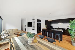 Seagrove Retreat Cowes - 8