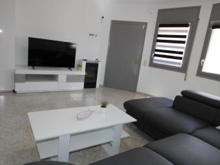 Casa cerca del mar con piscina privada, admite mascotas, wifi gratuito, opción aire acondicionado - ES-184-61 - Deltebre - 1