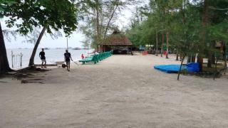 Madu Tiga Beach and Resort - 8