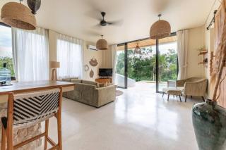 Stylish Tropical Villa in Uluwatu - Uluwatu - 3