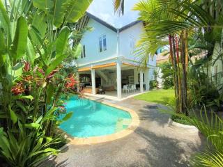 Fabulous Modern 3 br. Villa in Seminyak Large Pool - Seminyak - 0