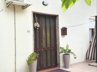 Apartment a few minutes from the Sassi of Matera - Matera - 4