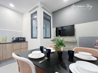 Neu Suites By Awesomestay - 8