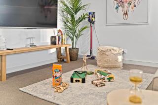 Pearl on Grote Pool&Gym Central Mkt Parking - 6