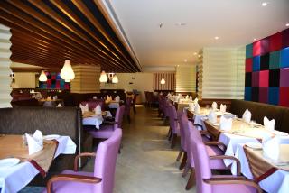 The Royal Comfort - 3
